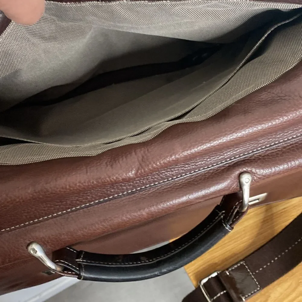 JOHNSTON AND MURPHY Brown Leather Briefcase